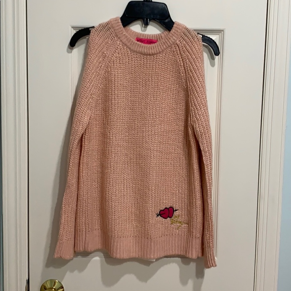 Pink wool sweater mixed in with gold threat